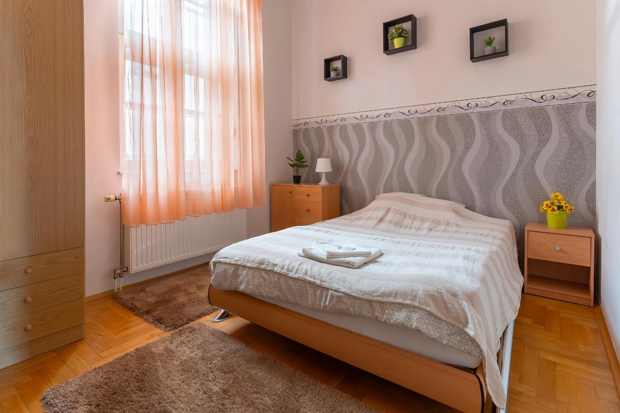 Tomka Apartman Szeged Eksteriør billede