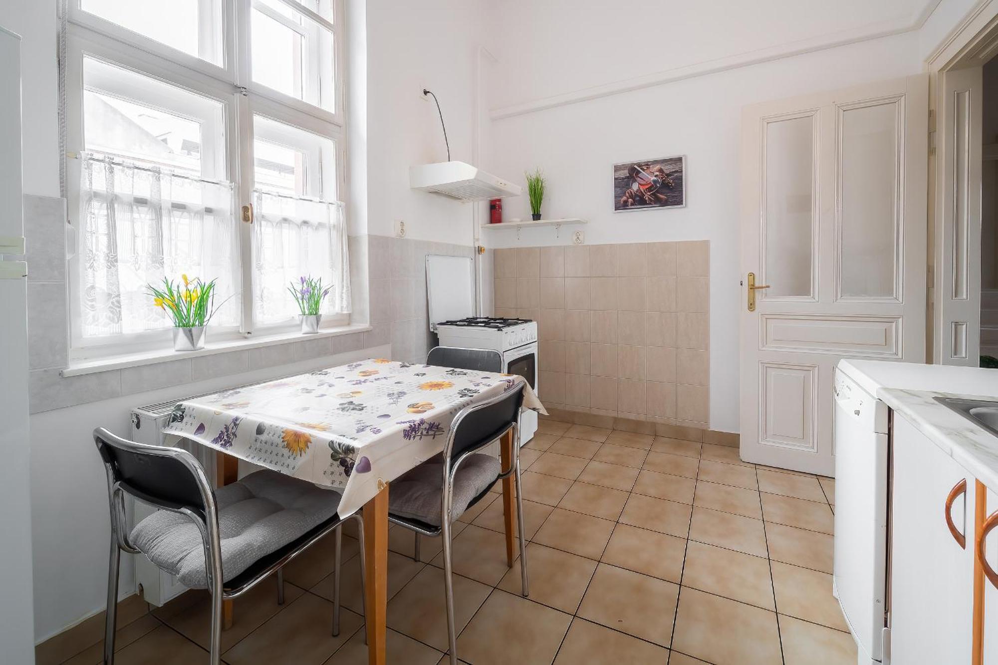 Tomka Apartman Szeged Eksteriør billede