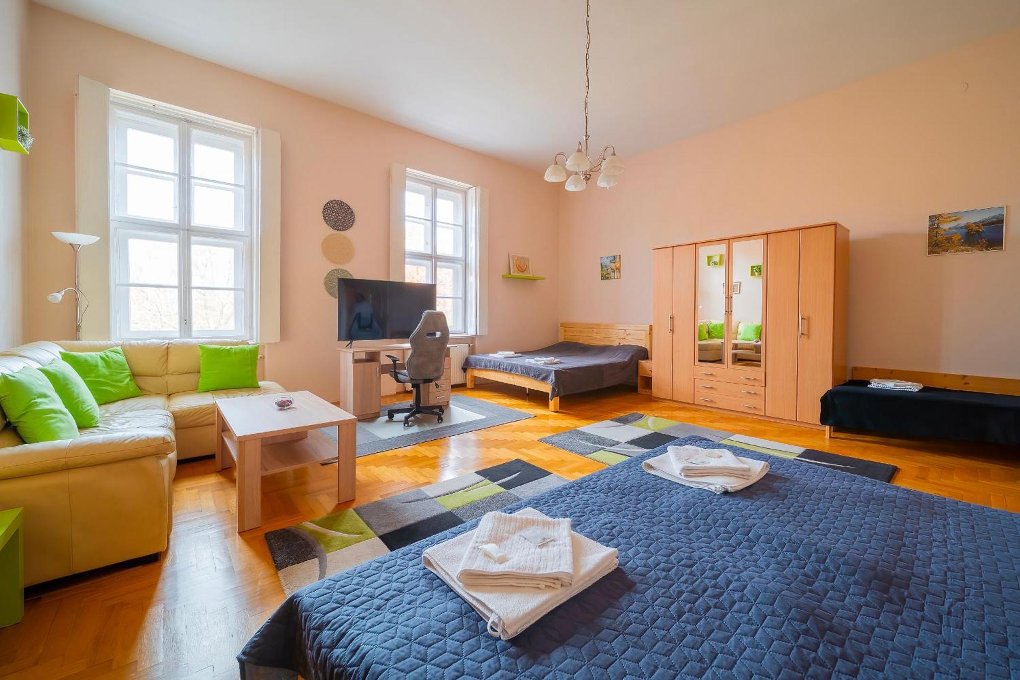 Tomka Apartman Szeged Eksteriør billede
